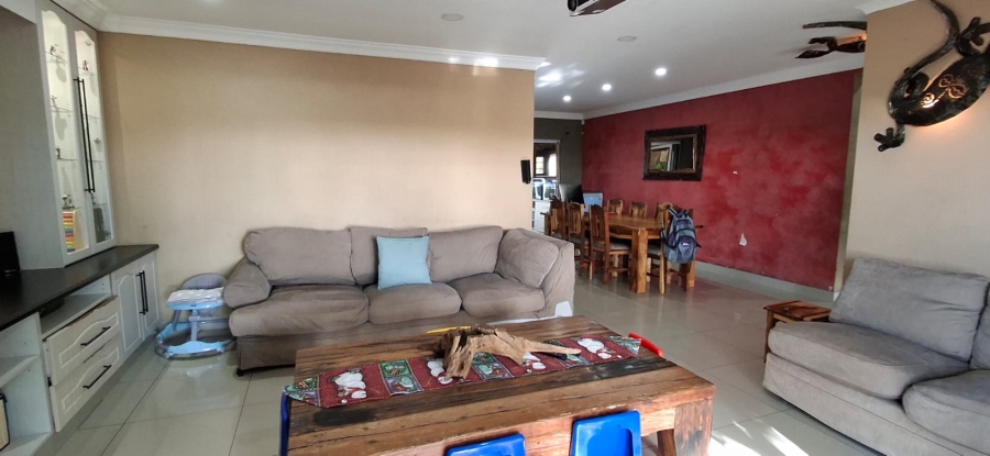 6 Bedroom Property for Sale in Haven Hills Eastern Cape